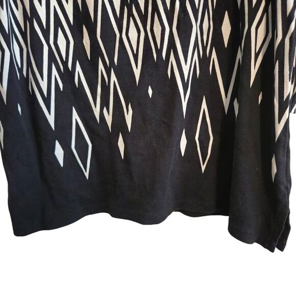 XL Black and white geometric pattern tunic Rafaella blouse - Picture 3 of 5